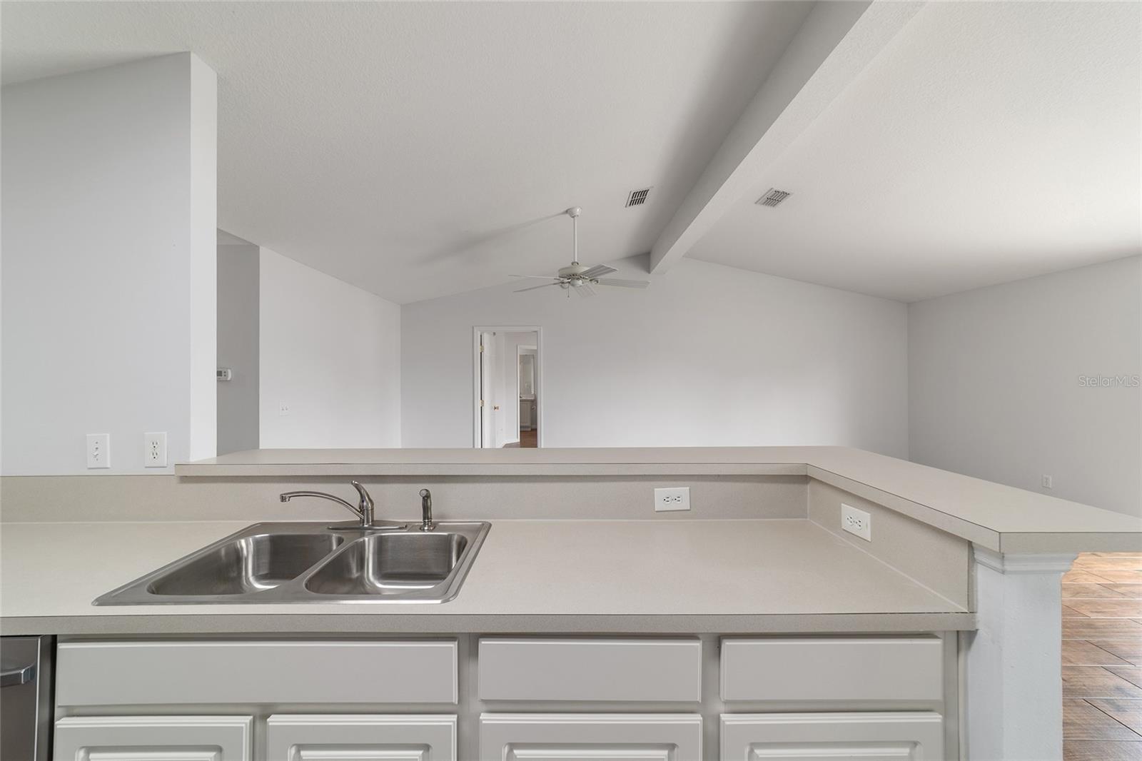 MARION OAKS - Residential