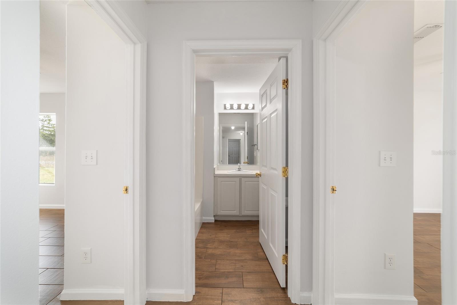 MARION OAKS - Residential