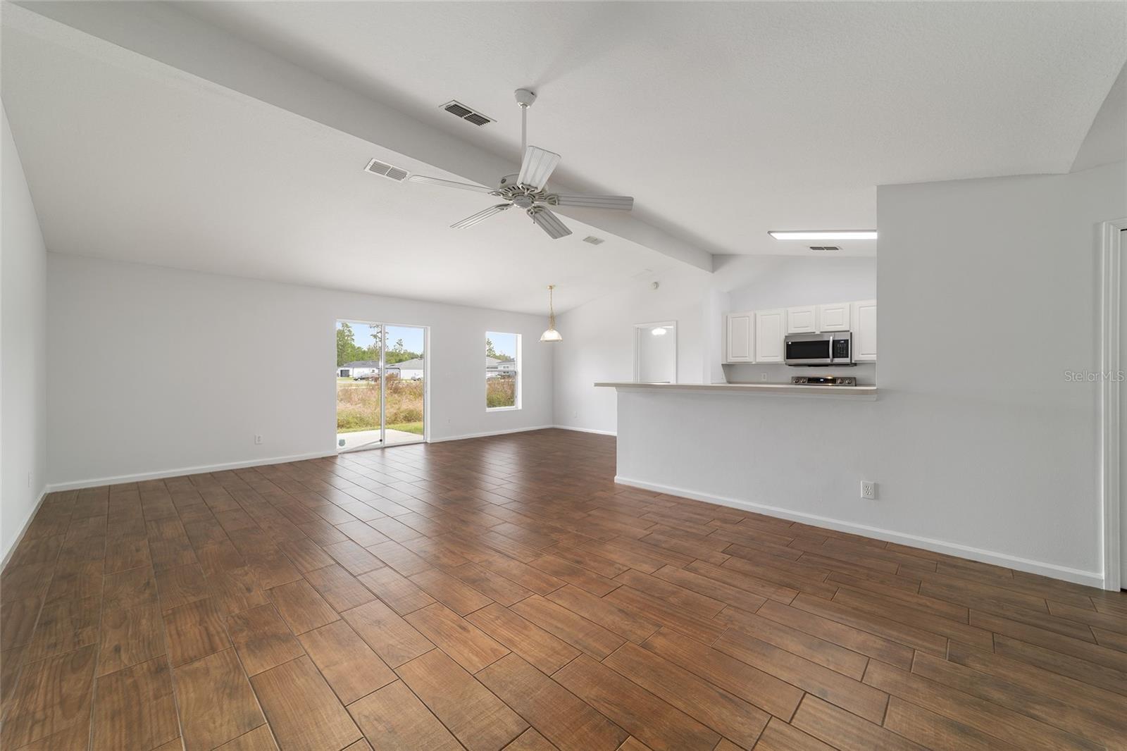 MARION OAKS - Residential