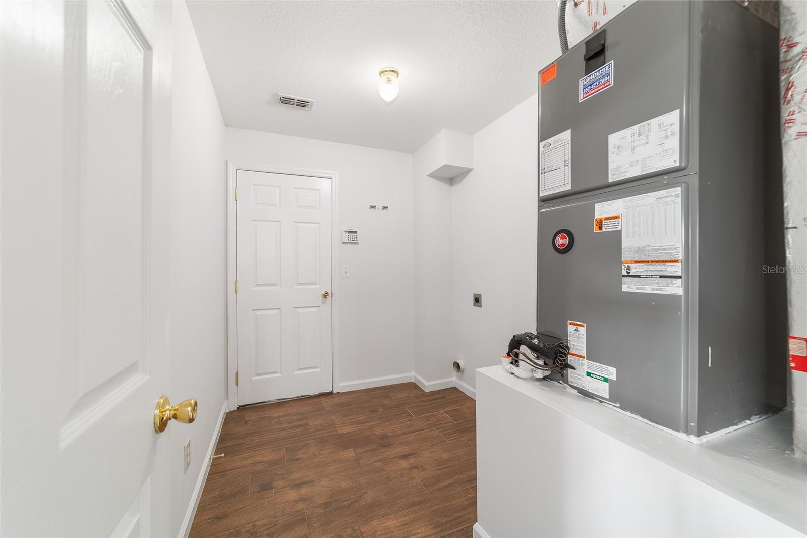 MARION OAKS - Residential