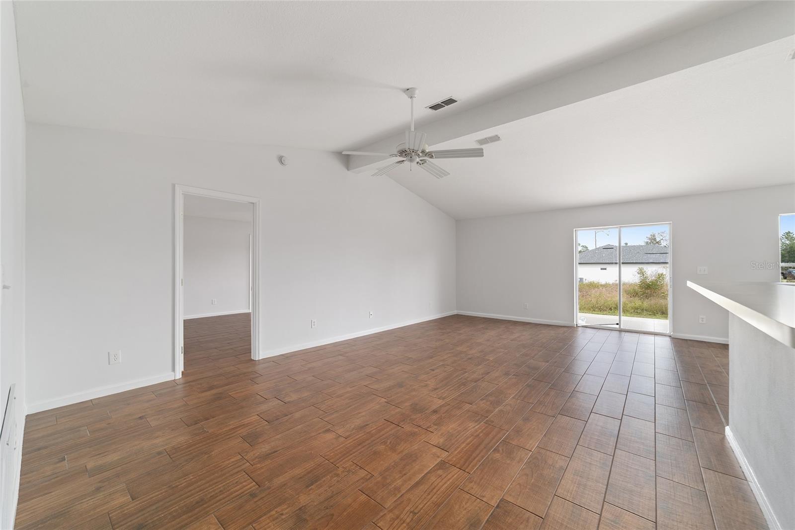 MARION OAKS - Residential