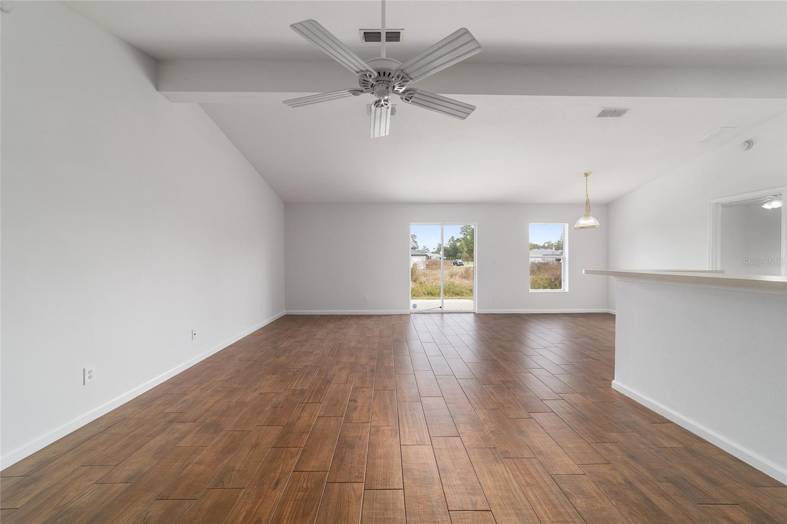 MARION OAKS - Residential