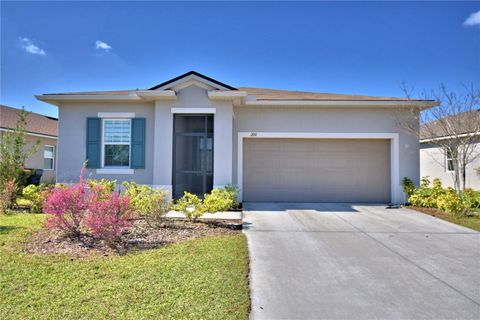 A home in AUBURNDALE