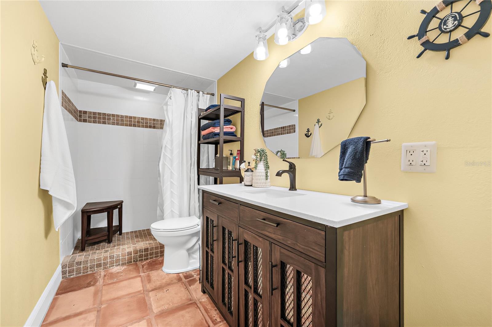 OZONA SHORES 1ST ADD - Residential