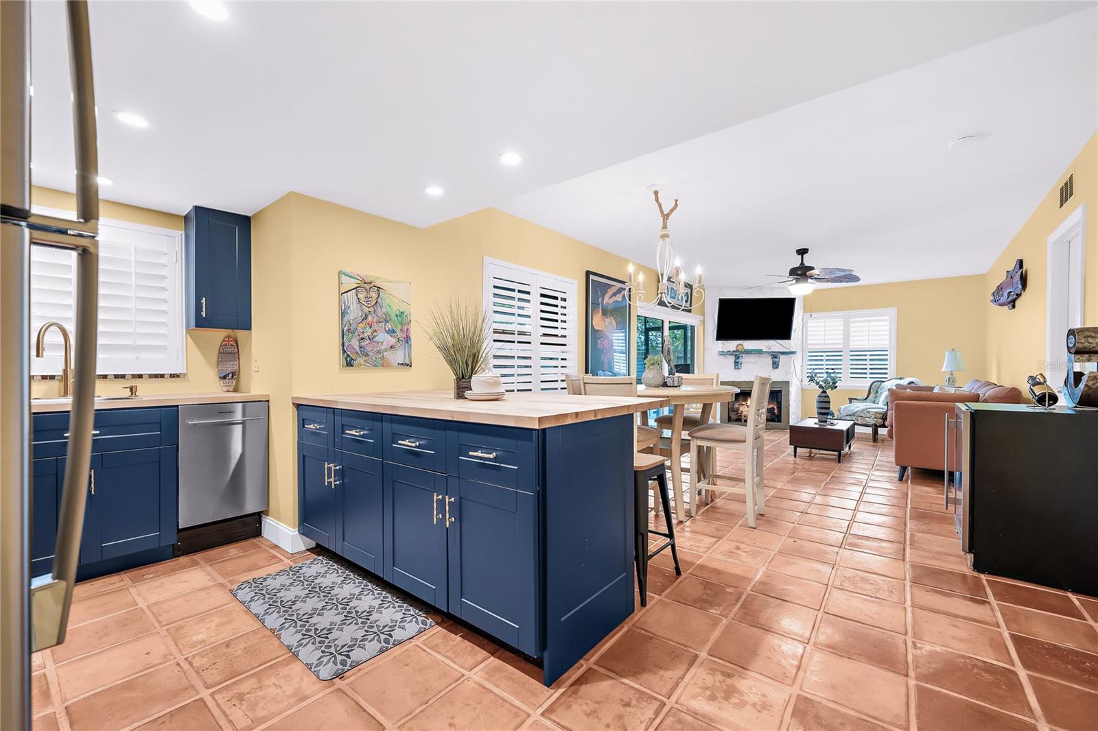 OZONA SHORES 1ST ADD - Residential