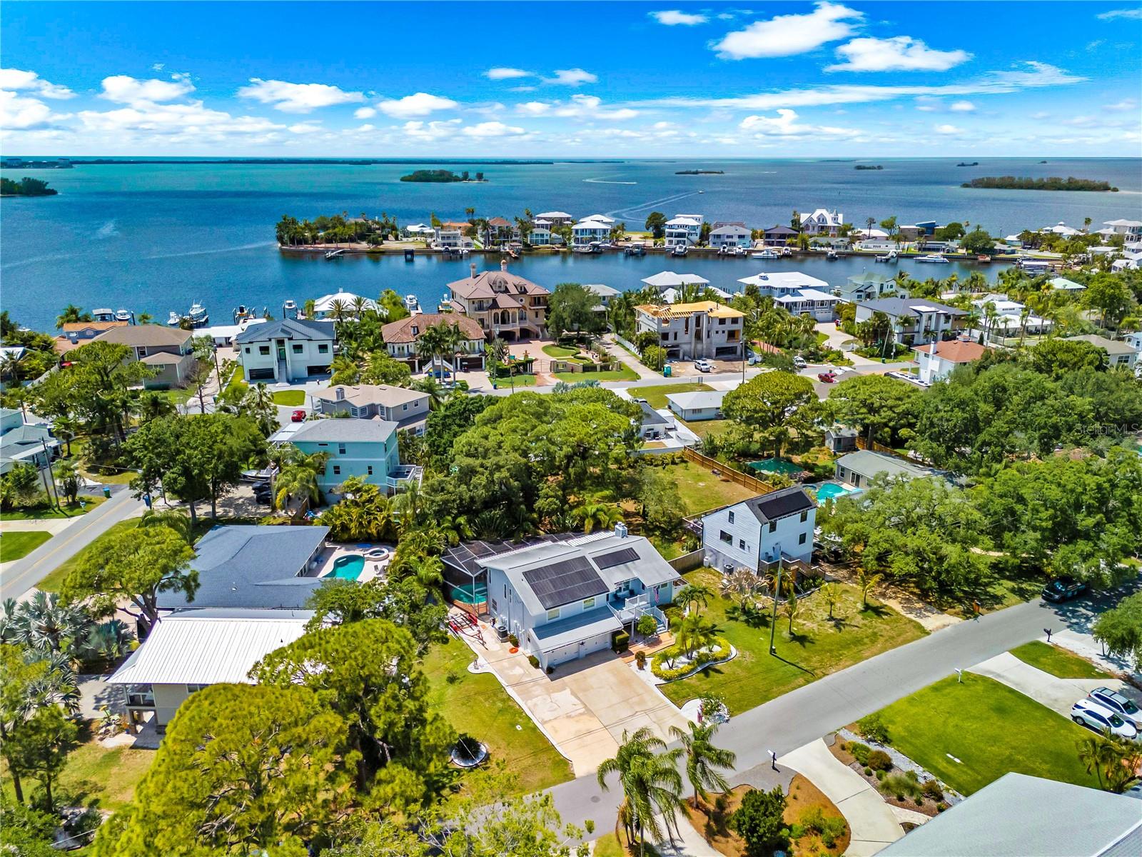 201 LAGOON DRIVE