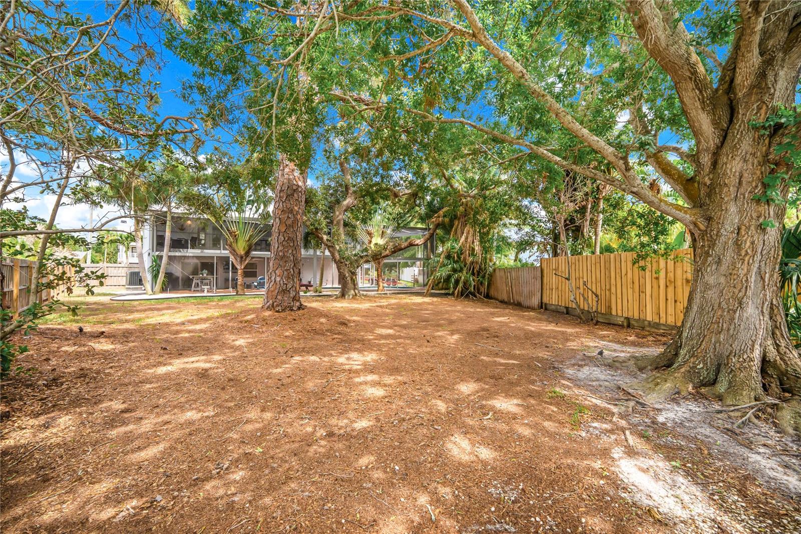 OZONA SHORES 1ST ADD - Residential