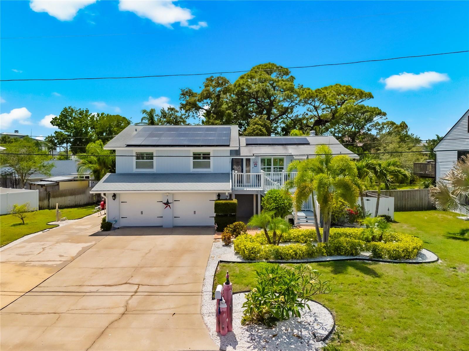 201 LAGOON DRIVE