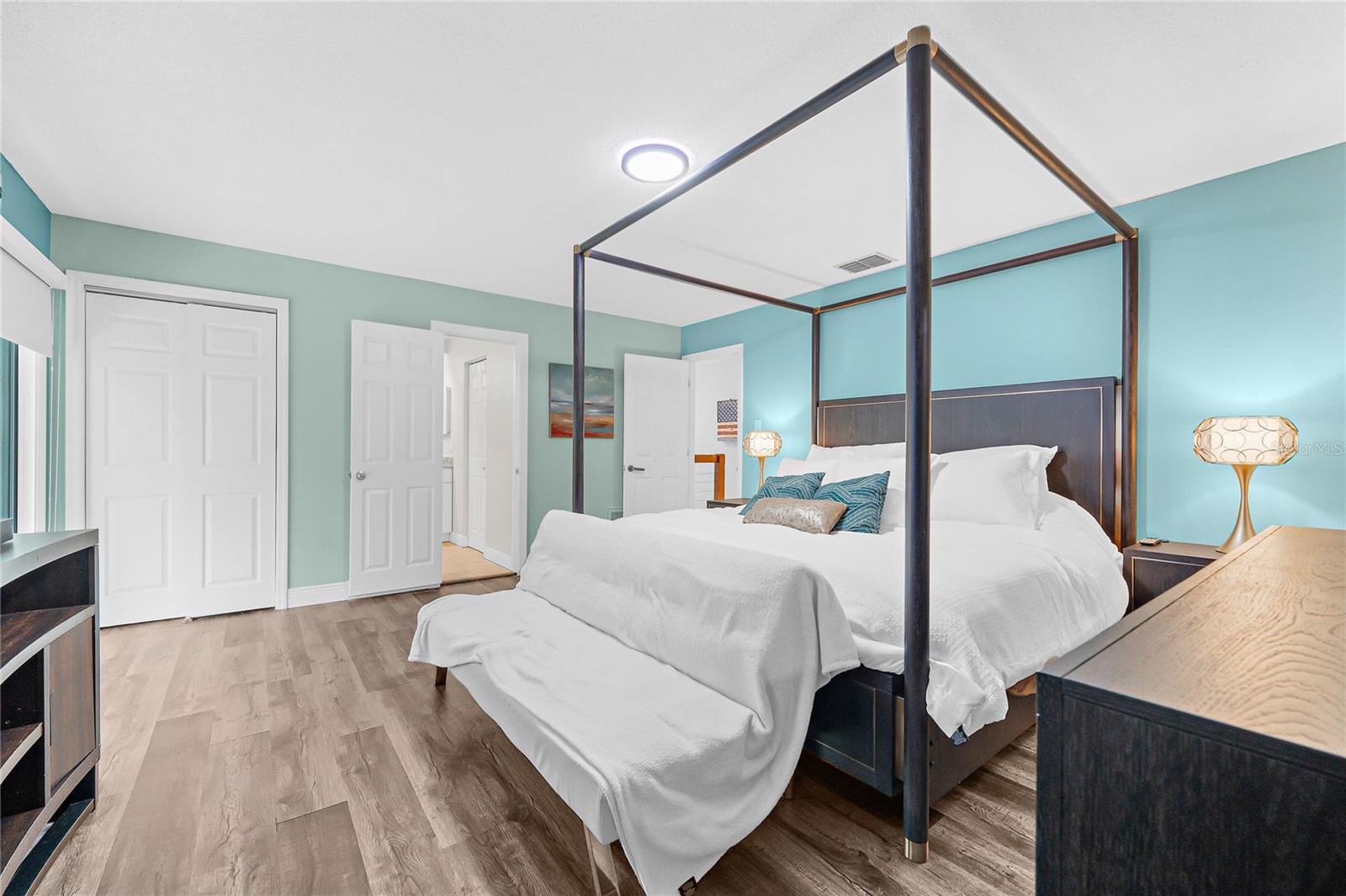 OZONA SHORES 1ST ADD - Residential