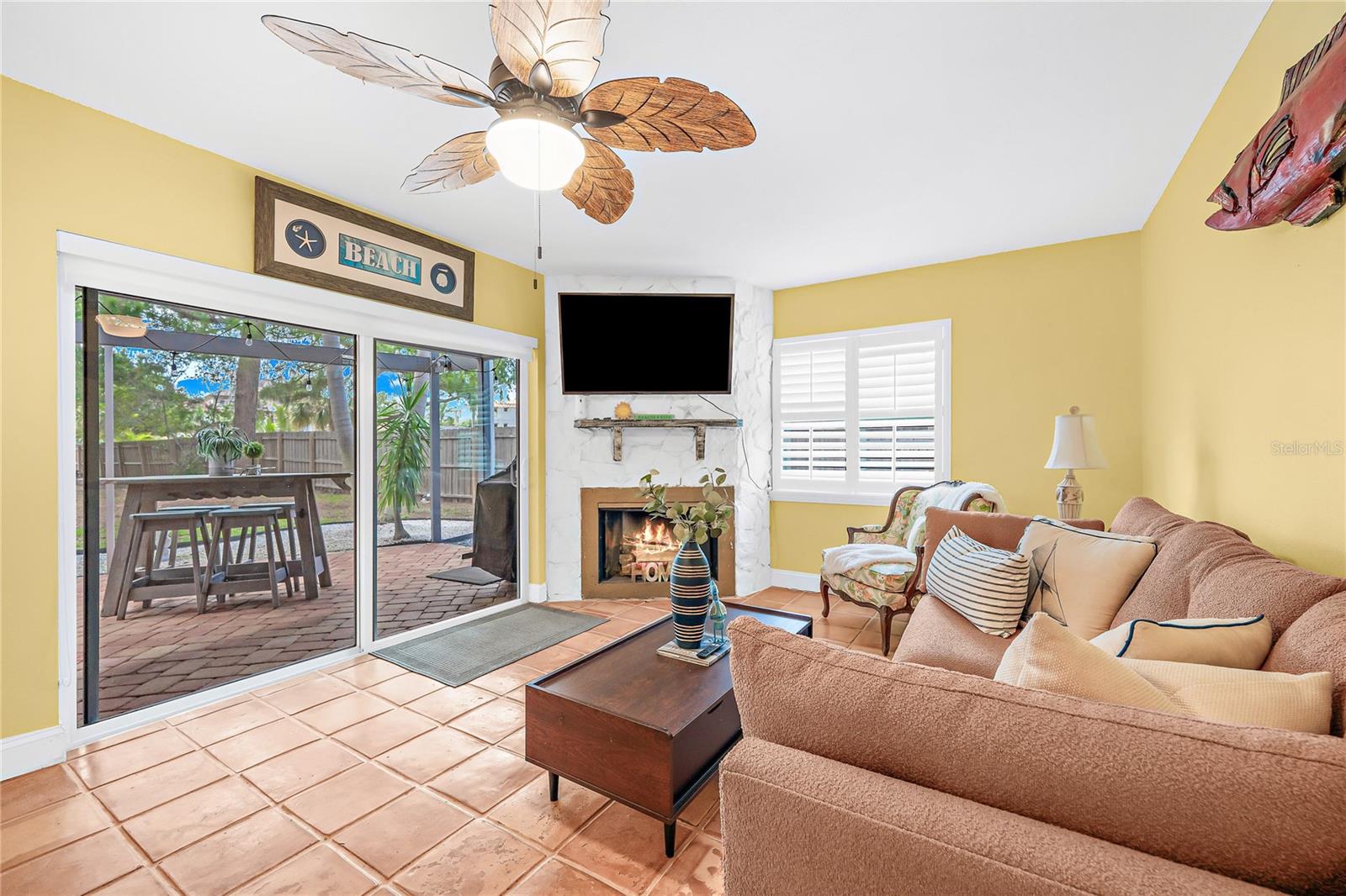 OZONA SHORES 1ST ADD - Residential