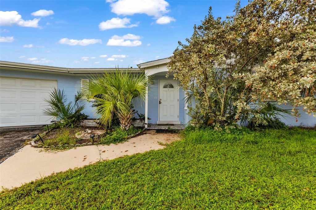 Photo of 123 Revere Street NW, Port Charlotte, FL 33952 (MLS # C7514600)