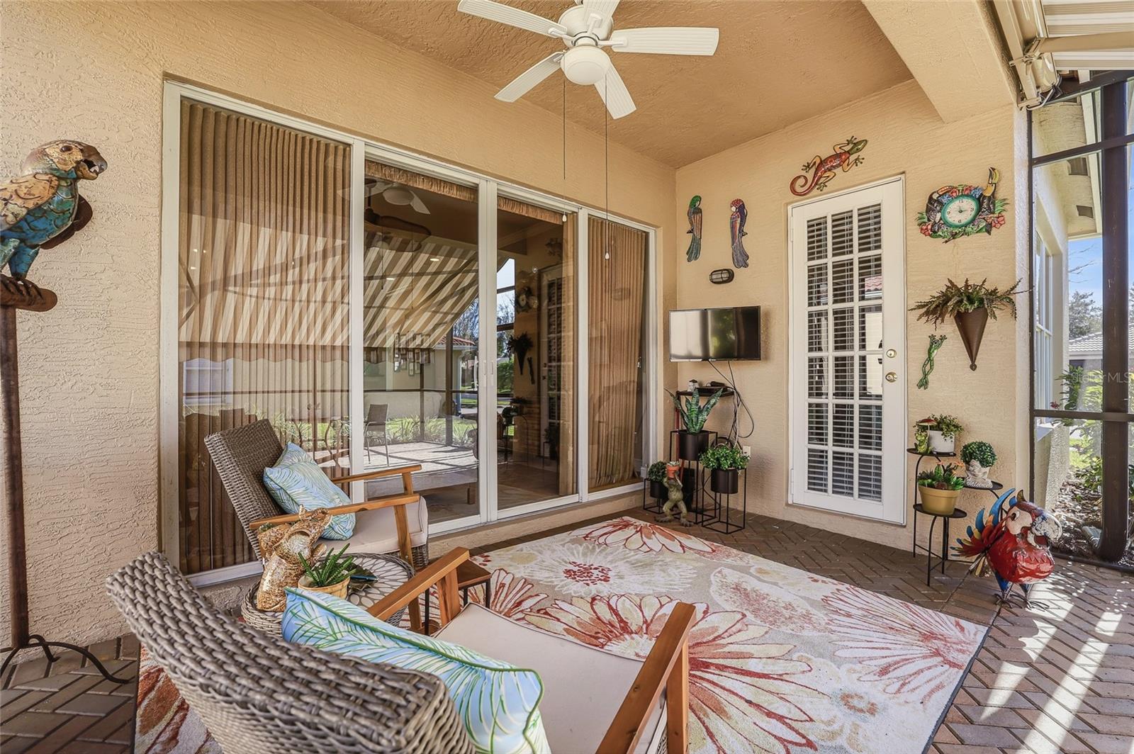 VALENCIA LAKES PH 02 - Residential