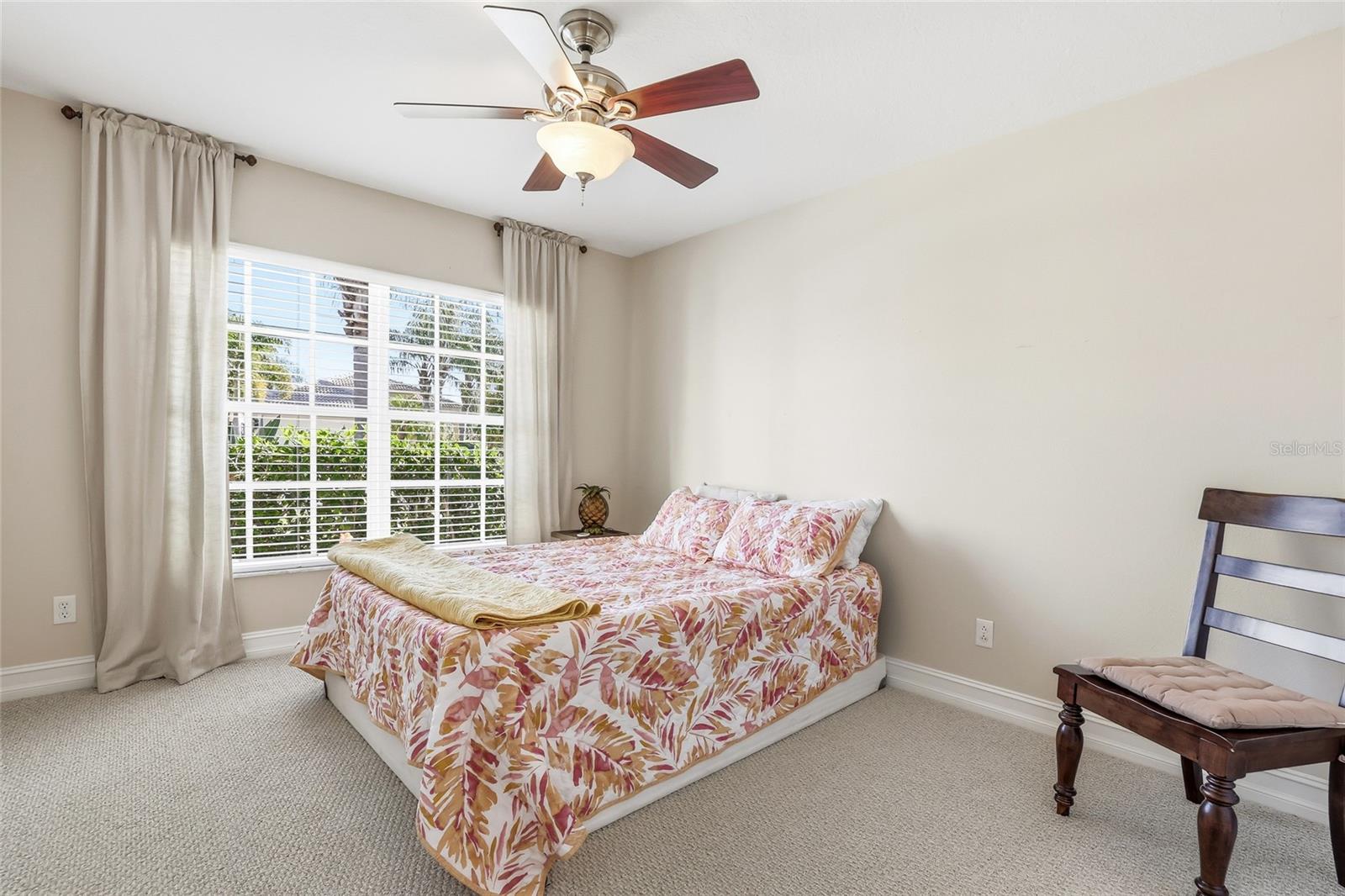 VALENCIA LAKES PH 02 - Residential