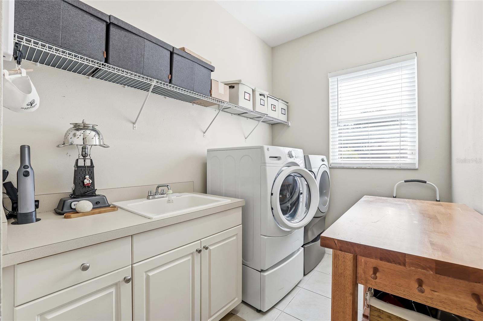 VALENCIA LAKES PH 02 - Residential