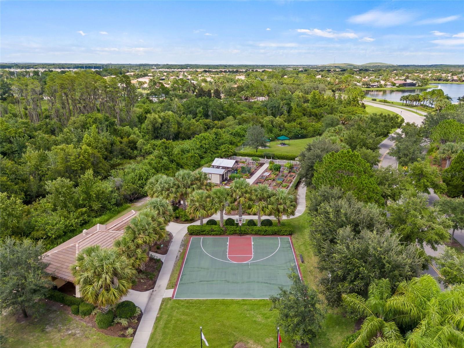 VALENCIA LAKES PH 02 - Residential