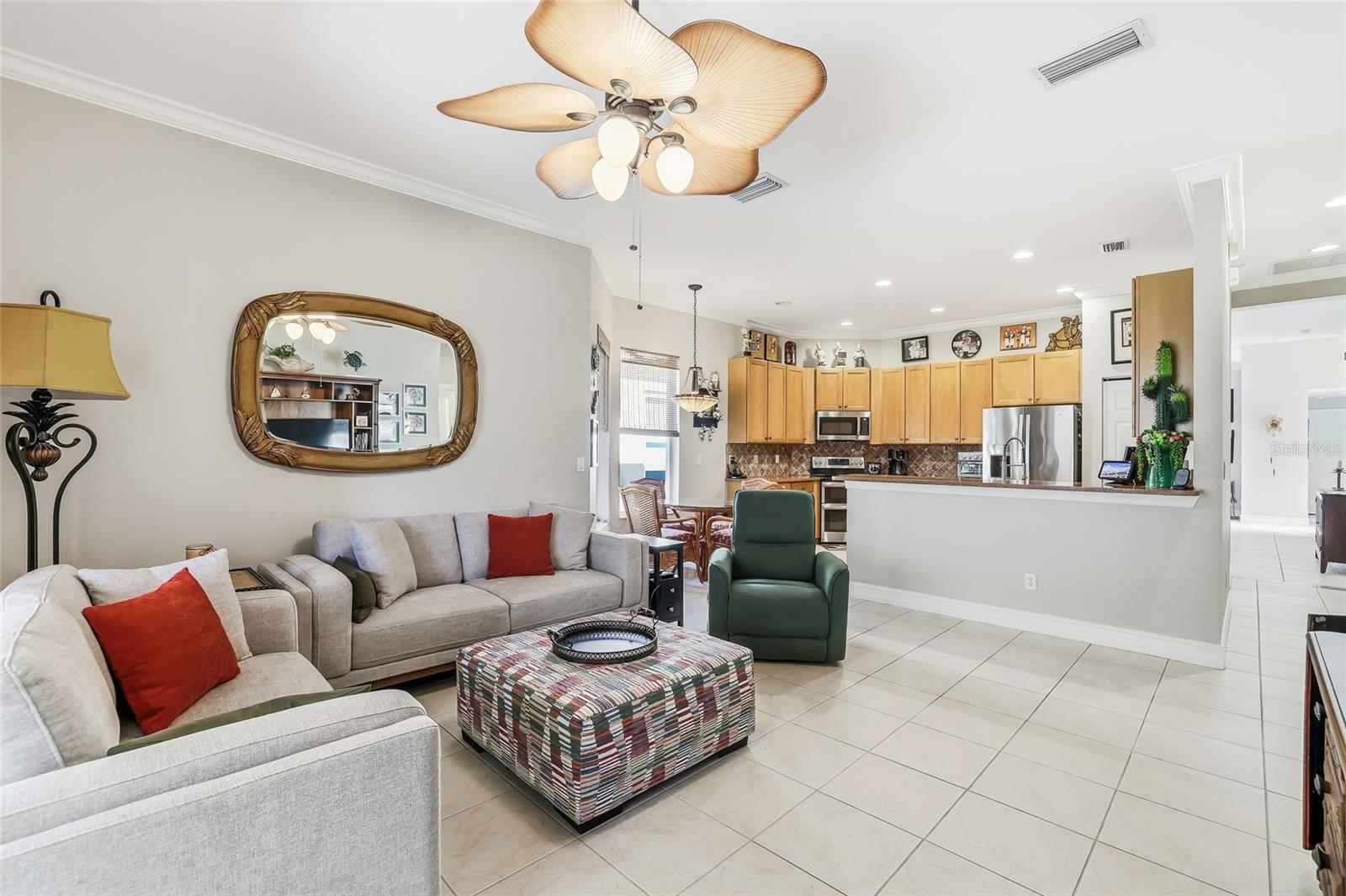 VALENCIA LAKES PH 02 - Residential