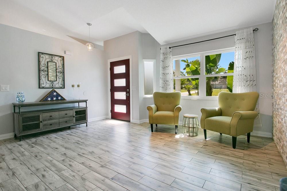 APSHAWA GROVES - Residential