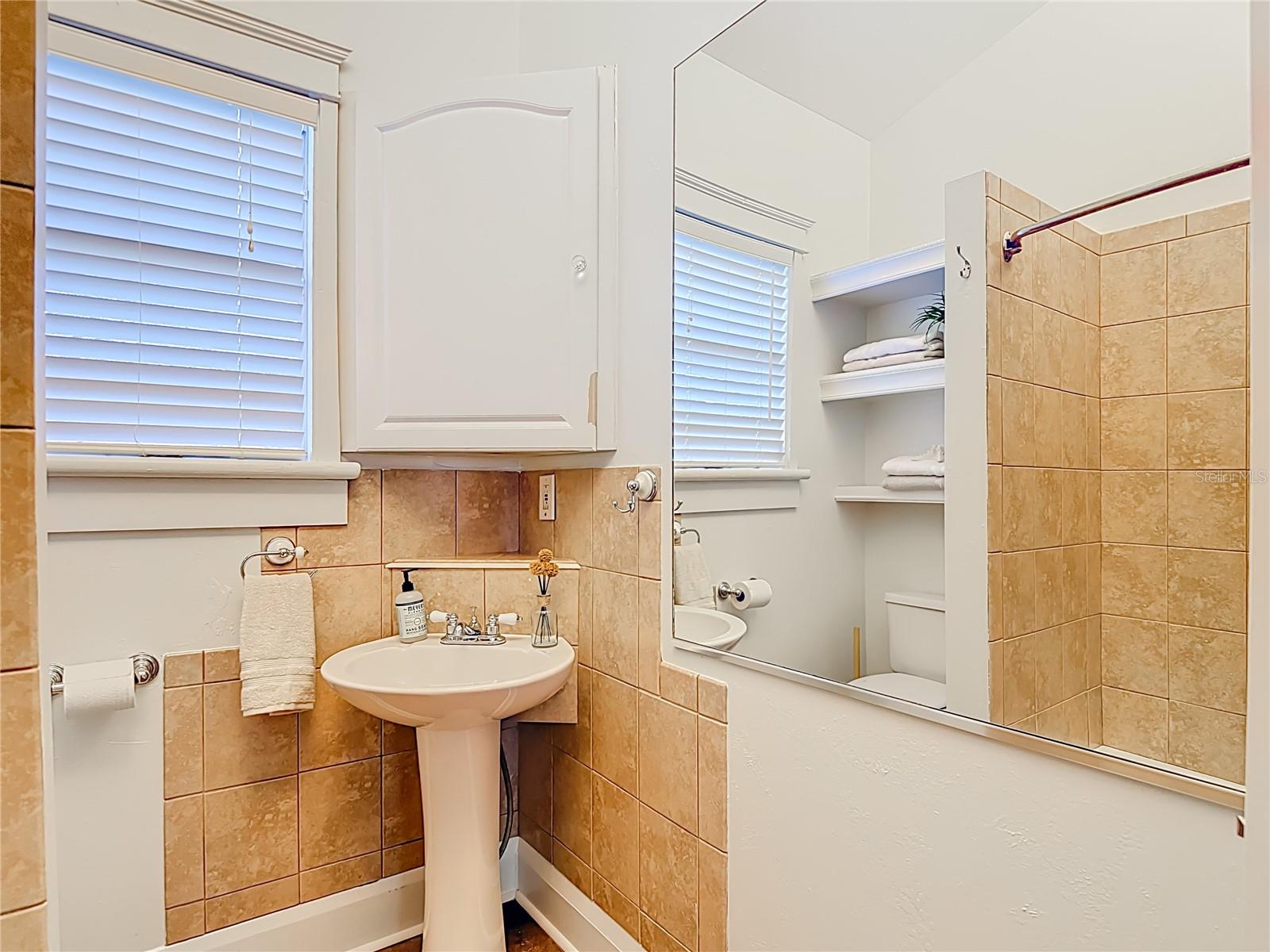 EVELYN CITY - Residential