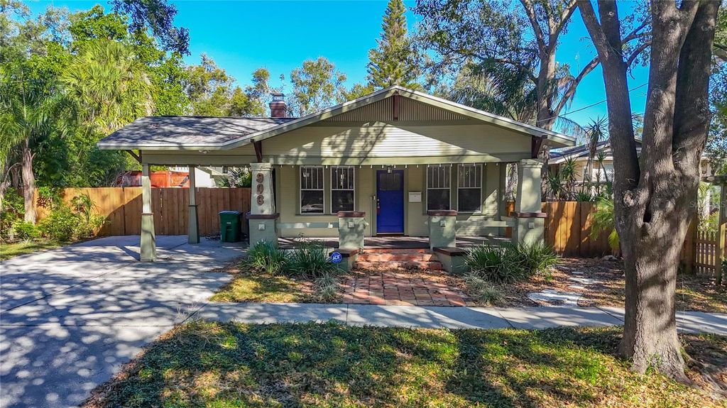 Photo of 906 E Broad Street, Tampa, FL 33604 (MLS # TB8465071)