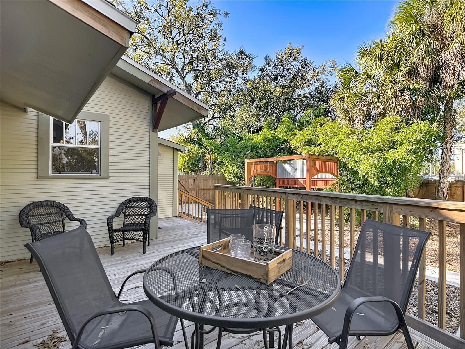 EVELYN CITY - Residential