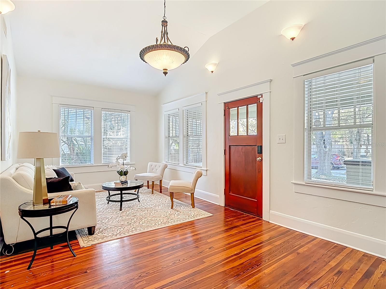 EVELYN CITY - Residential