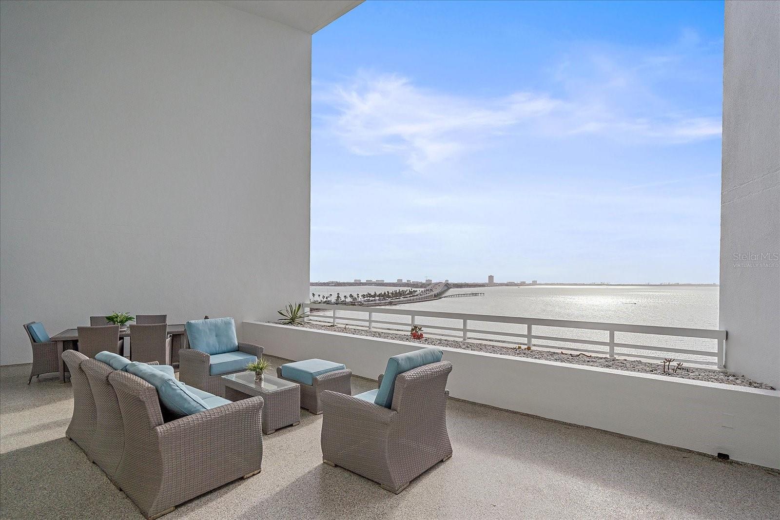 CONDO ON THE BAY TOWER I - Residential