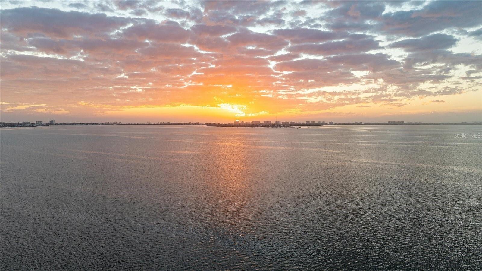 CONDO ON THE BAY TOWER I - Residential