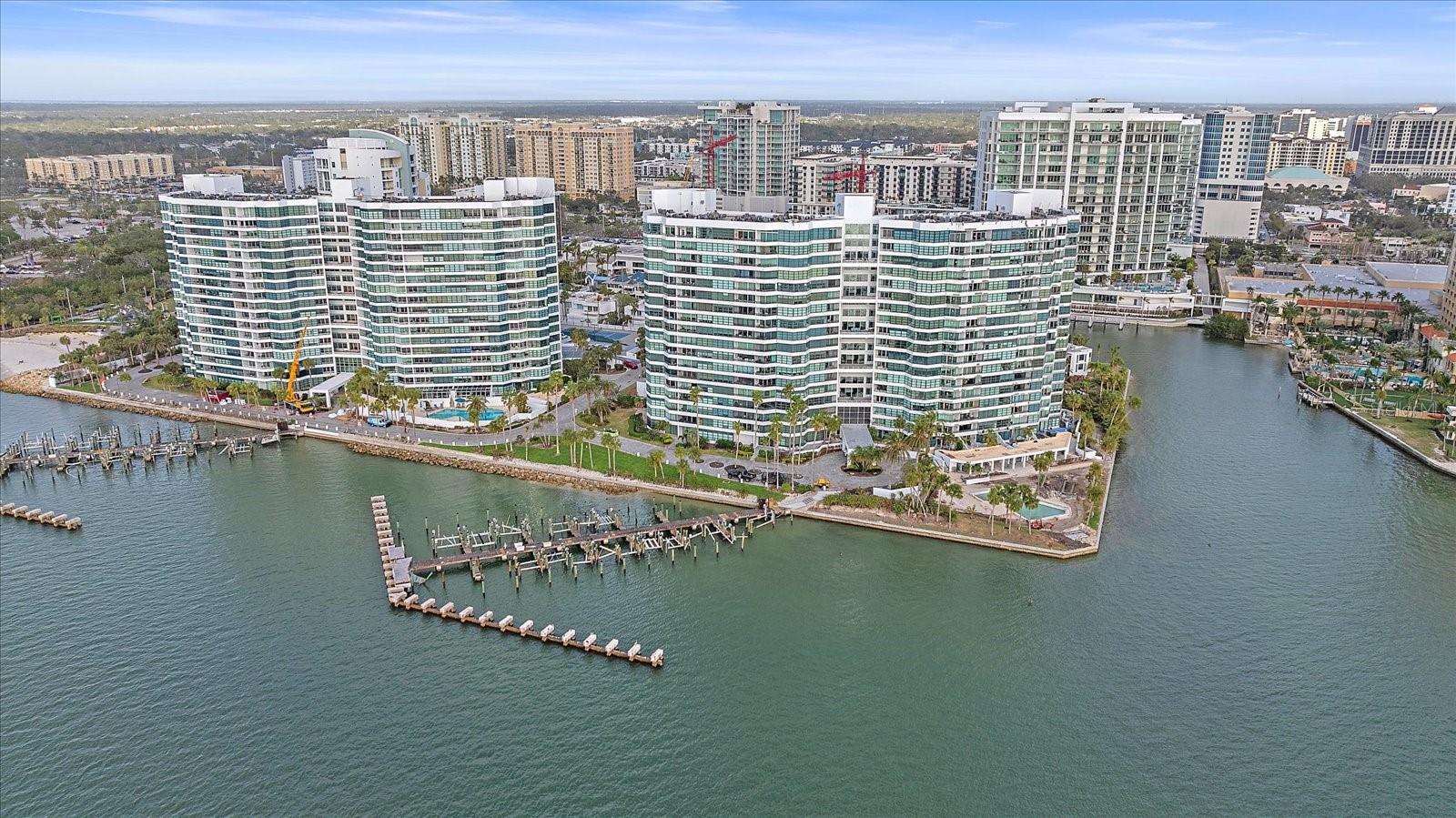 CONDO ON THE BAY TOWER I - Residential