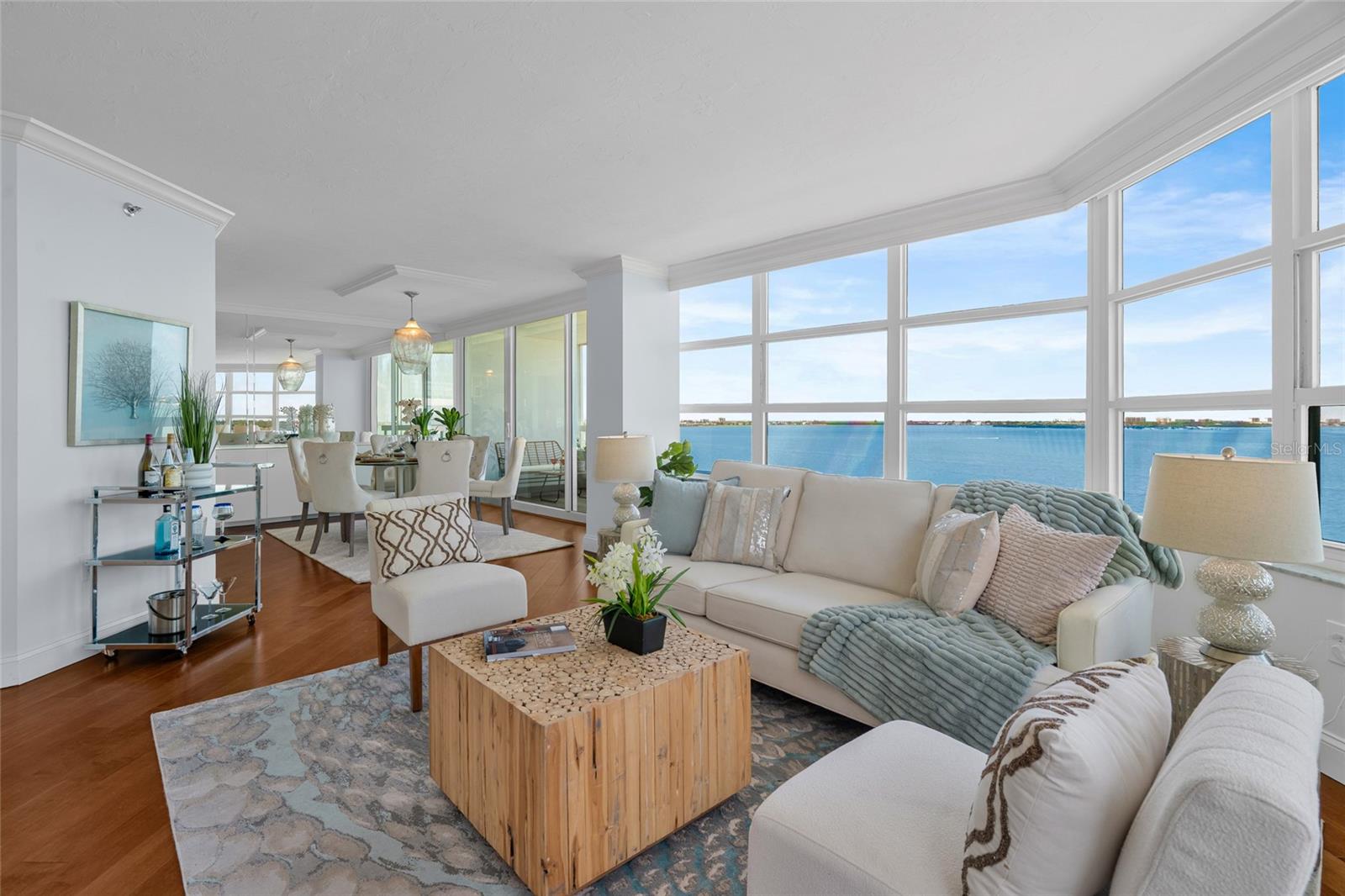 CONDO ON THE BAY TOWER I - Residential