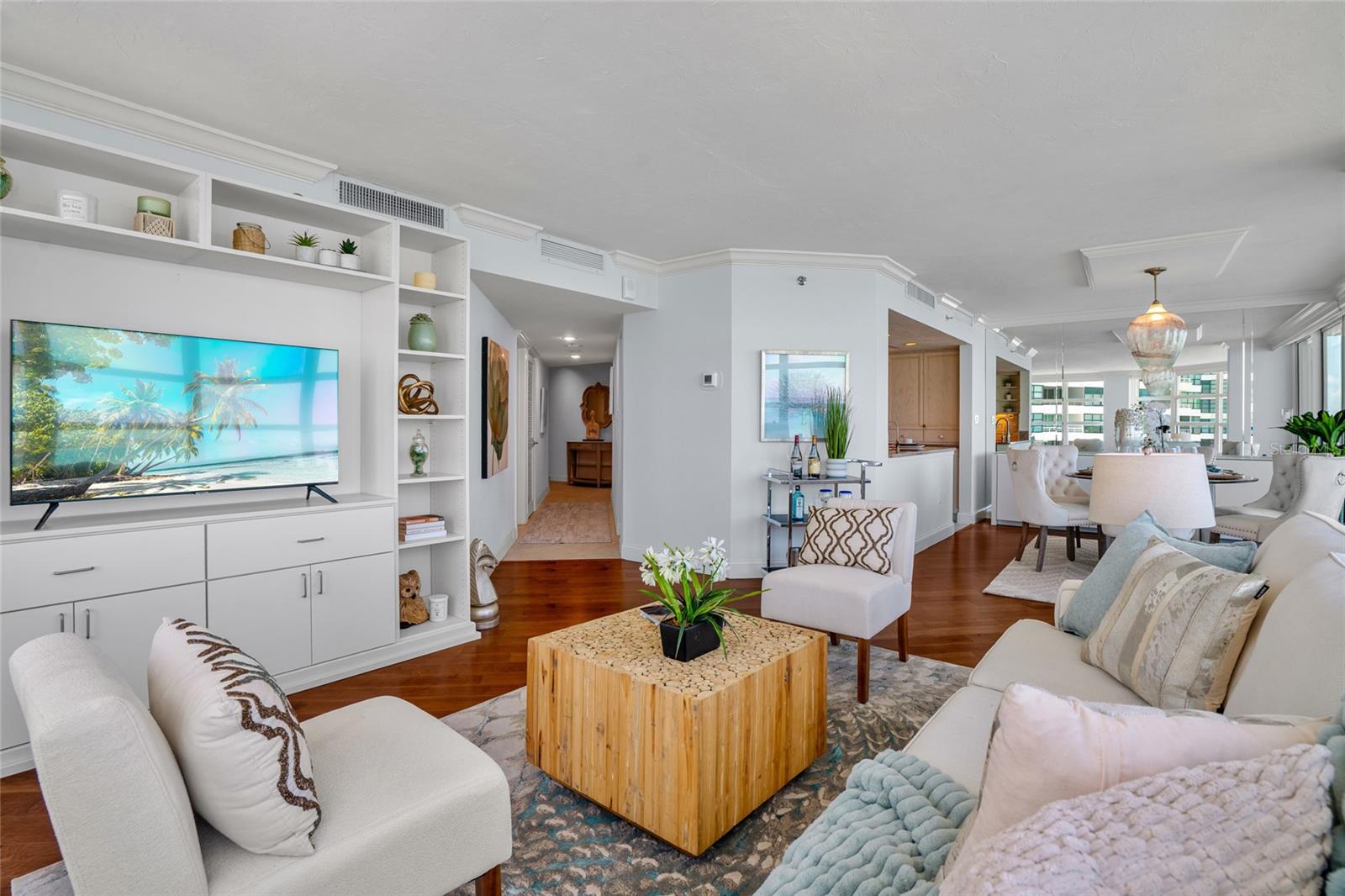CONDO ON THE BAY TOWER I - Residential