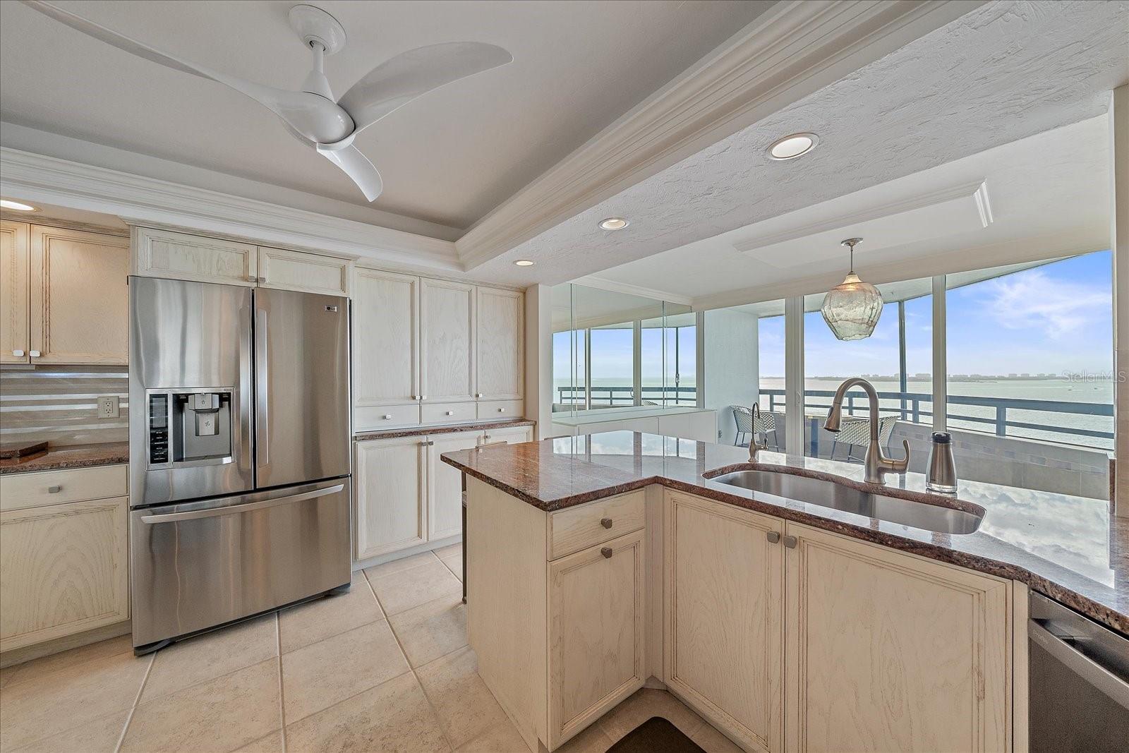 CONDO ON THE BAY TOWER I - Residential