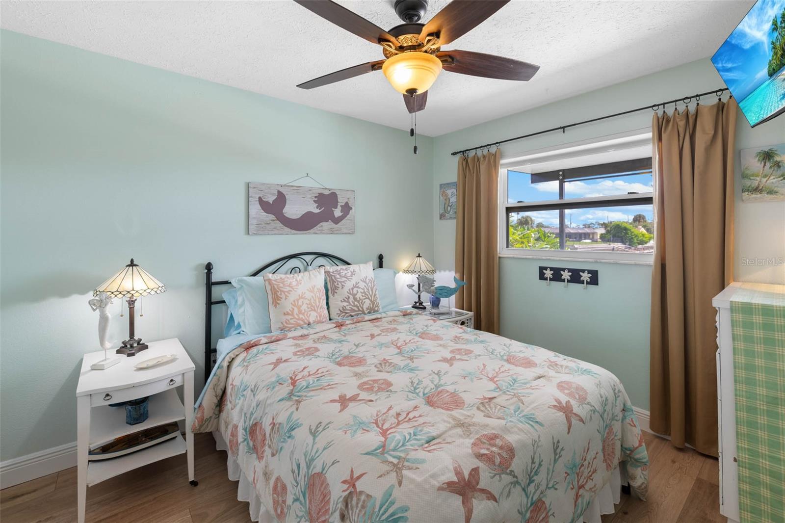 HERNANDO BEACH - Residential