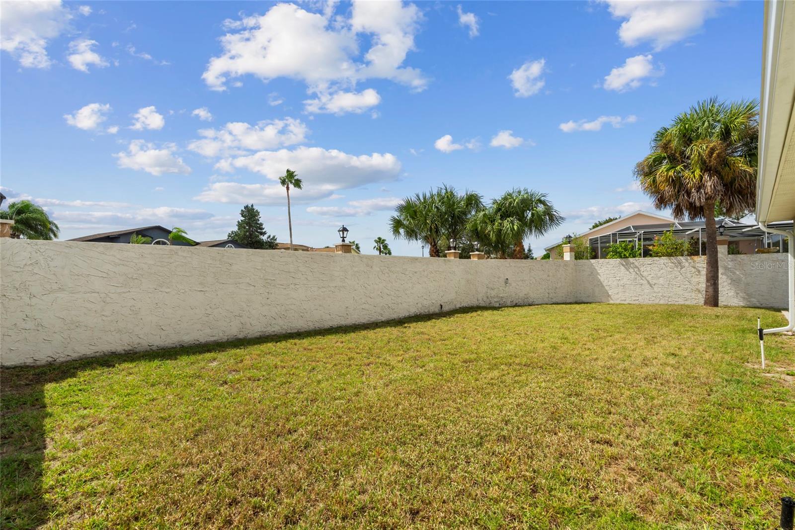 BRIARWOODS - Residential