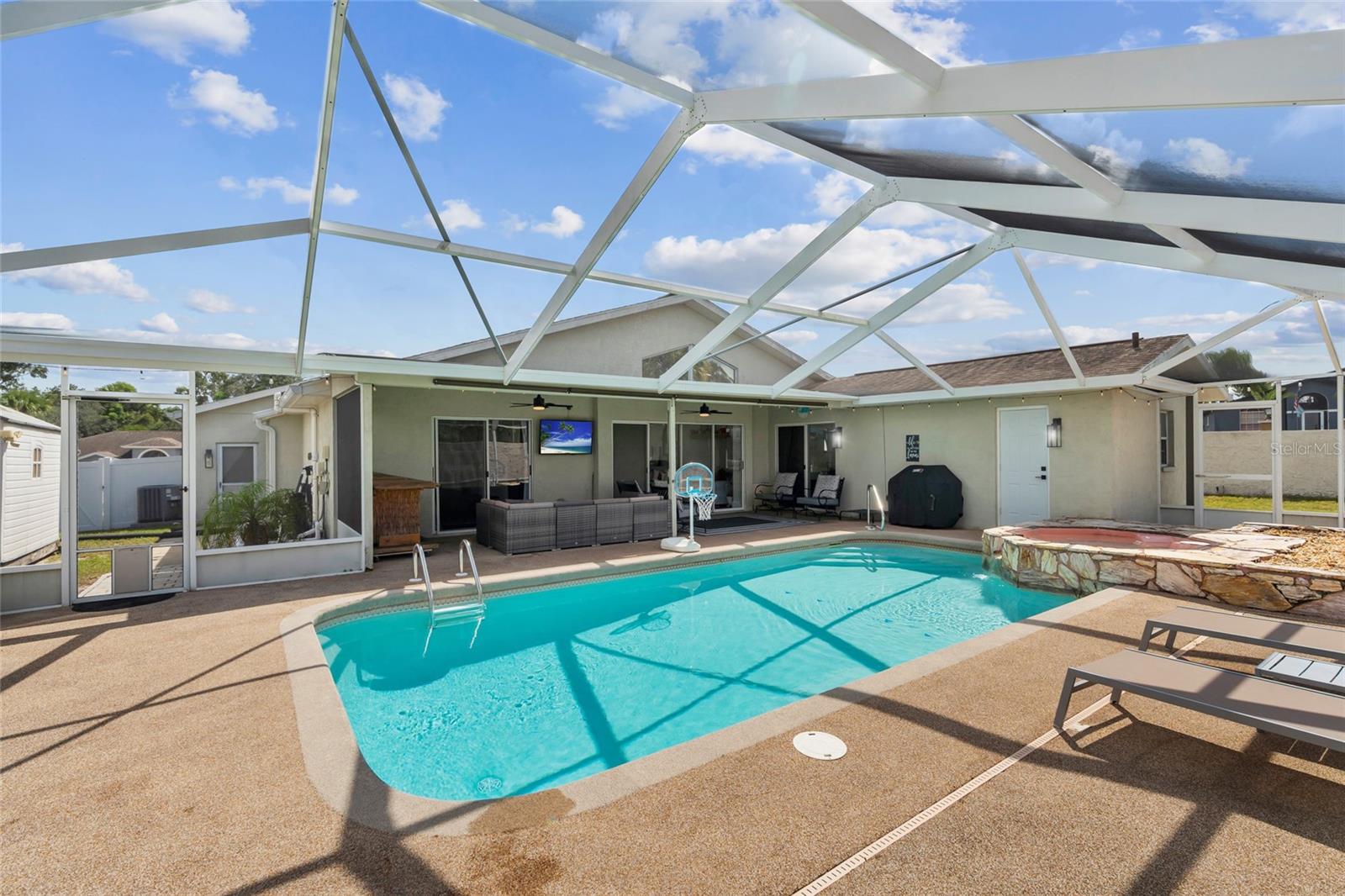 BRIARWOODS - Residential
