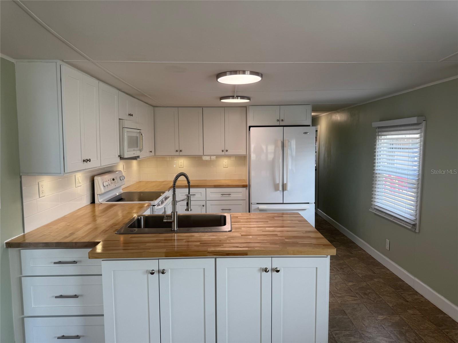 SOUTH WINDS MHP CO-OP - Residential