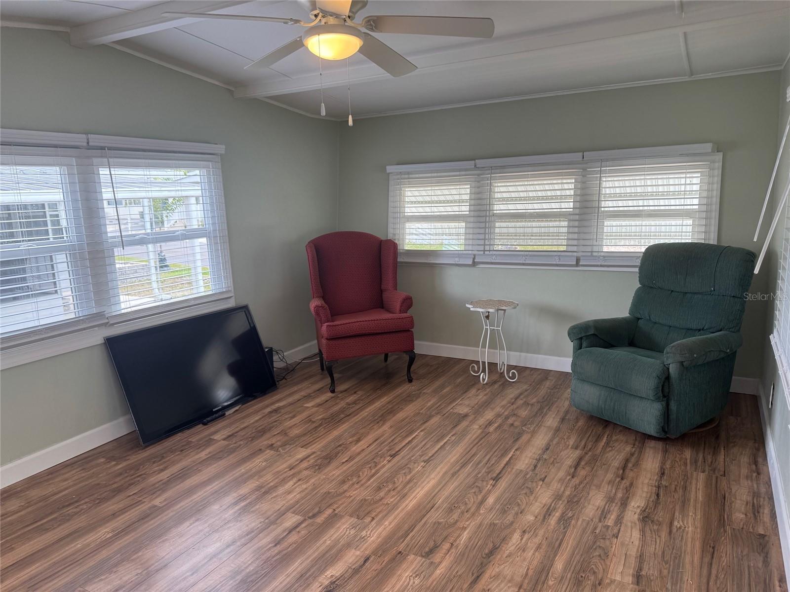 SOUTH WINDS MHP CO-OP - Residential