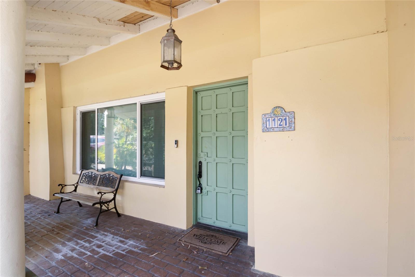 1121 SUNSET DRIVE
