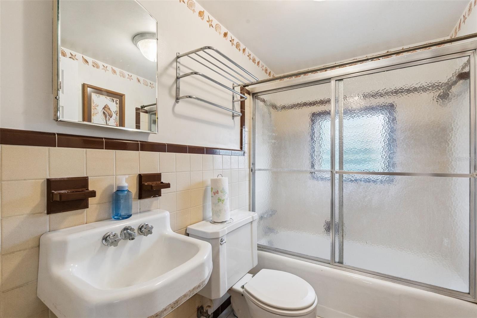 EUSTIS - Commercial Sale