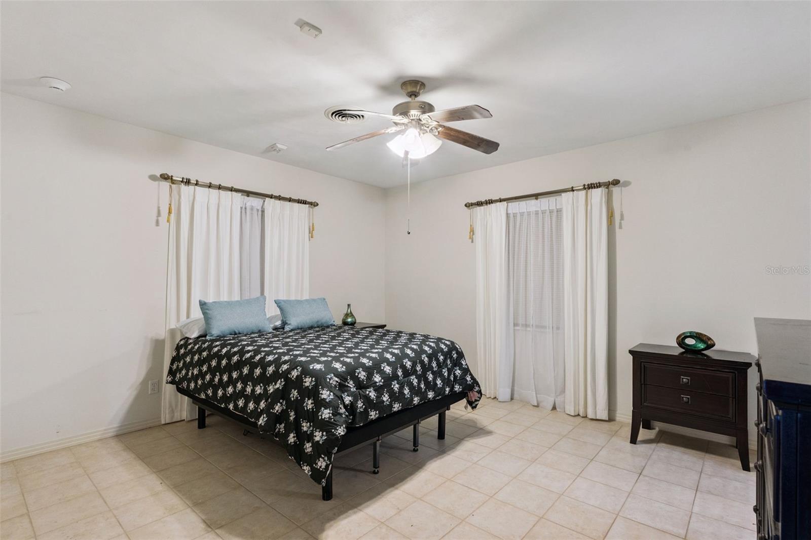 EUSTIS - Commercial Sale