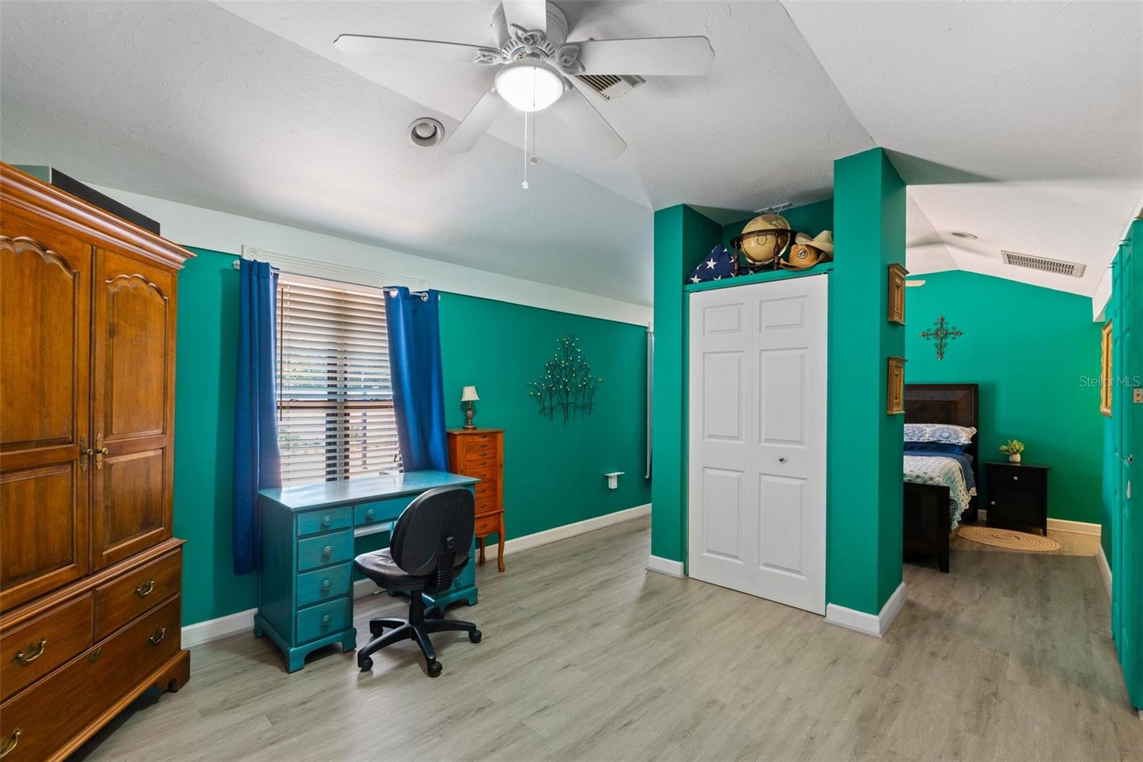 PAVER PARK ESTATES 2ND ADD - Residential