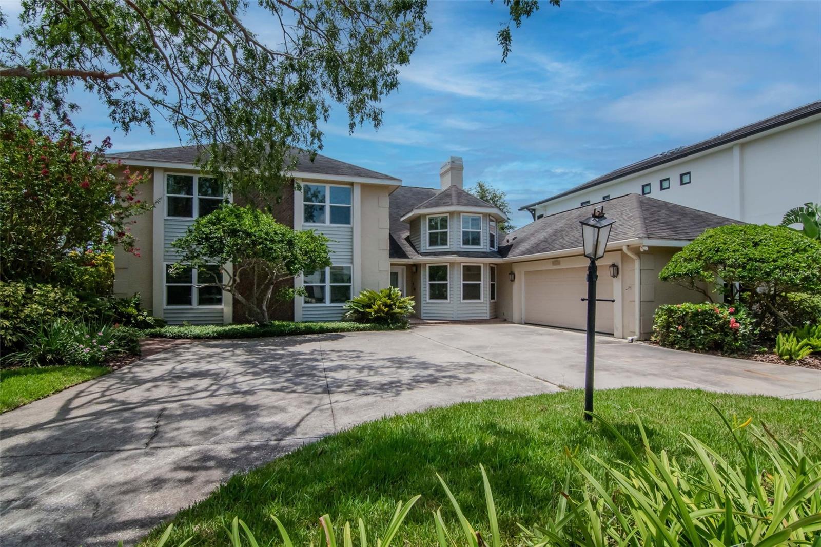 Discover an exceptional chance to move right into the prestigious Sunset Park Isles of
Tampa or build your dream home! This property has been beautifully updated and is waiting for you.
The kitchen is always the heartbeat of a home, and
this one will certainly impress your friends and family with beautiful white wood cabinets,
stone countertops, designer backsplash and all new top-of-the-line appliances. New wood
flooring throughout is warm and inviting. Set on a generous 85’ x 130’ lot, this location is
situated in one of South Tampa’s most sought-after multimillion-dollar communities. It
boasts access to one of the area’s widest and deepest canals, making it a true haven for
boating enthusiasts! Experience stunning sunsets and captivating bay views from the dock,
perfect for sunsets. The home is part of an A+ school district, which includes Mabry
Elementary, Coleman Middle, and Plant High School. Enjoy convenient access to Tampa
International Airport- 10minute drive, the International Mall, Downtown Tampa, sports
venues, Hyde Park Village, Bayshore Boulevard, and a variety of upscale shopping and
dining options. This is your opportunity to have the lifestyle you have been dreaming about.
Don’t miss out—arrange your private tour today!
