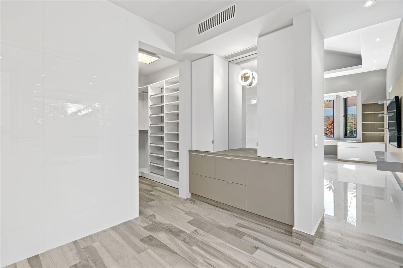 DORADO BEACH EAST - Residential