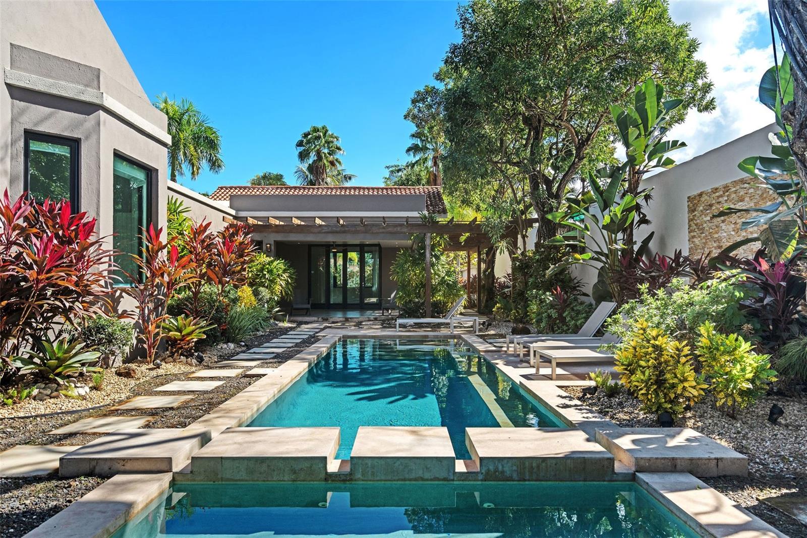 DORADO BEACH EAST - Residential