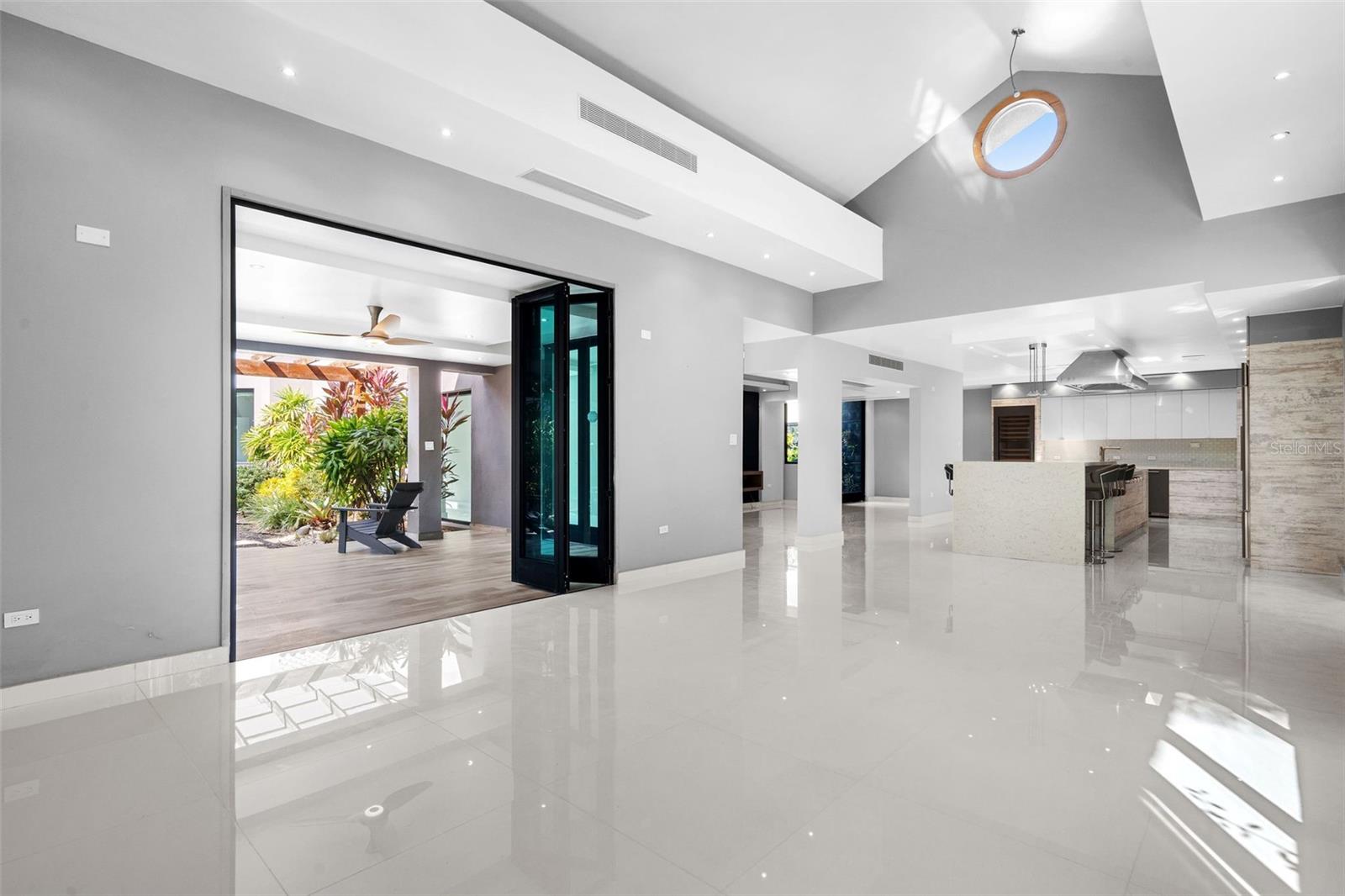 DORADO BEACH EAST - Residential