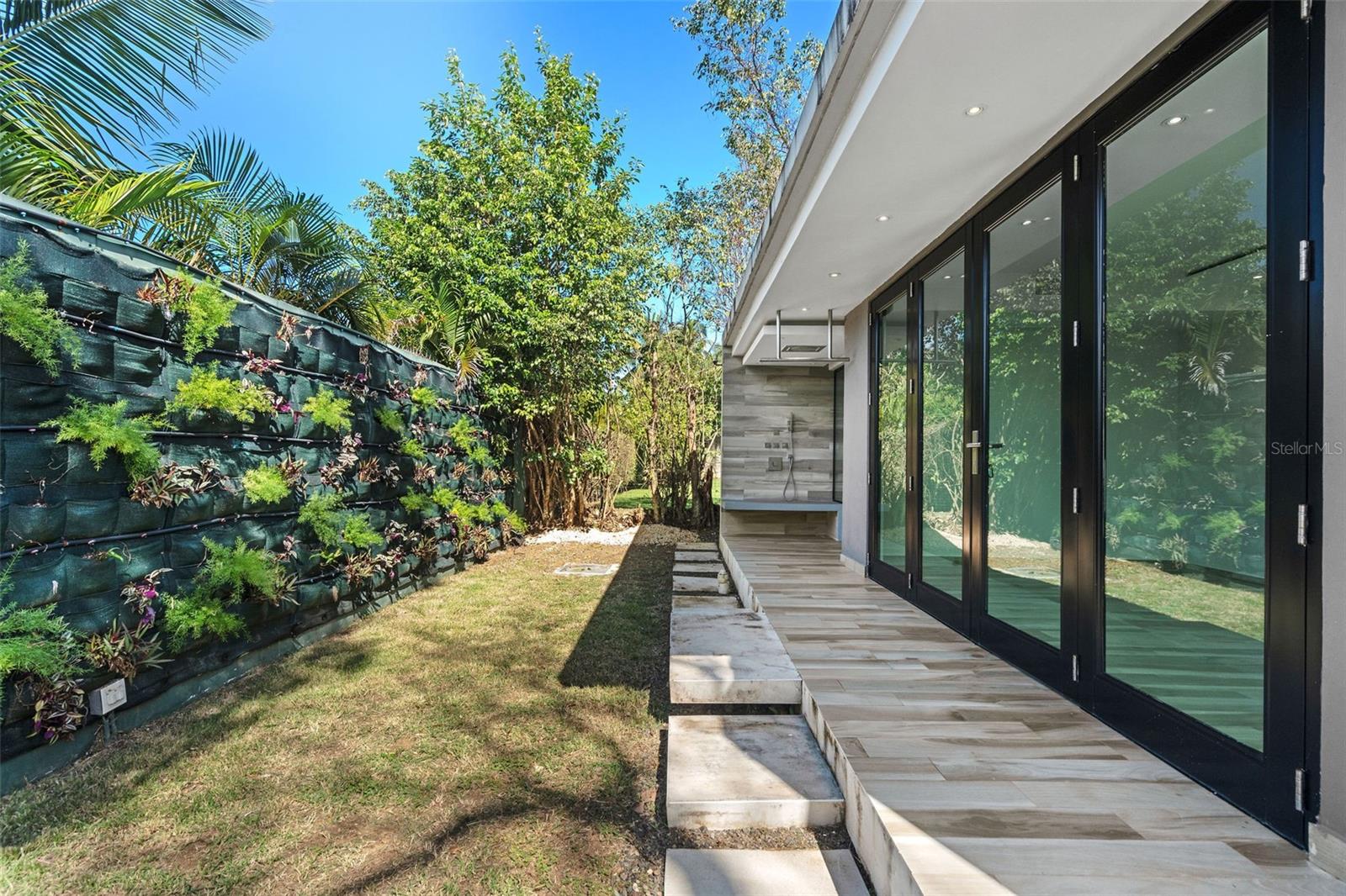 DORADO BEACH EAST - Residential