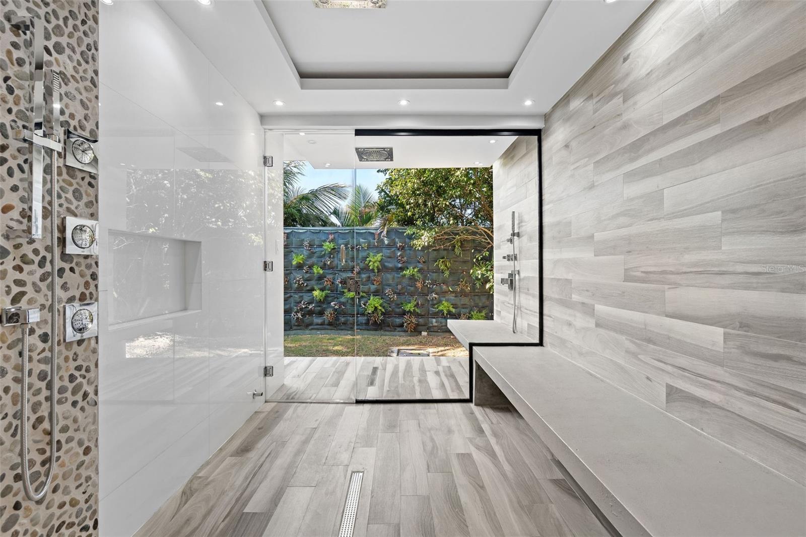 DORADO BEACH EAST - Residential