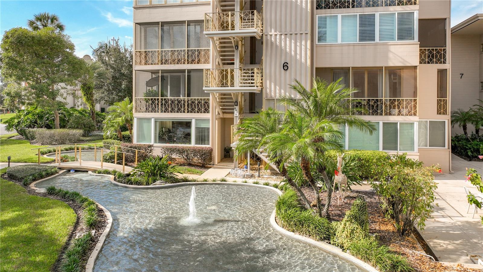 PHILLIPS CIRCLE REP (WHISPERING WATERS) - Residential