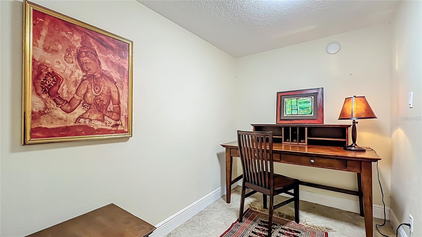 PHILLIPS CIRCLE REP (WHISPERING WATERS) - Residential