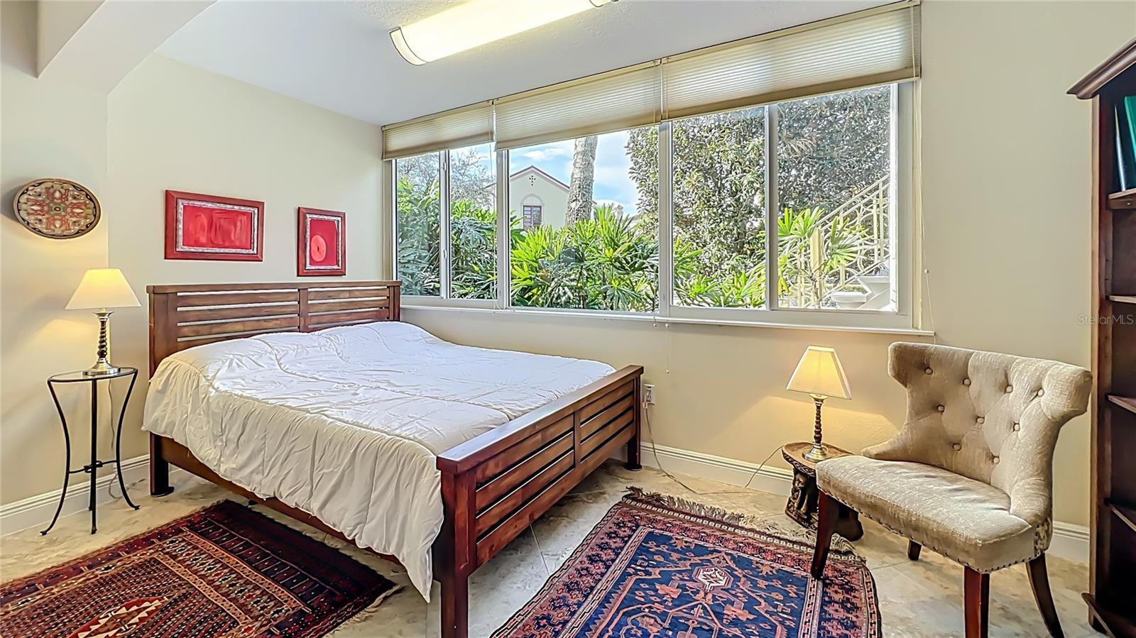 PHILLIPS CIRCLE REP (WHISPERING WATERS) - Residential