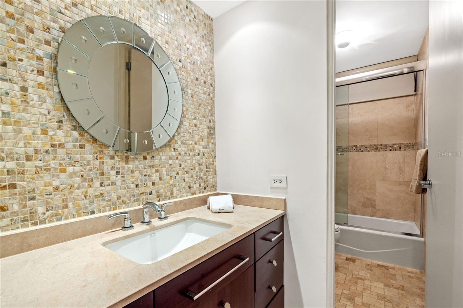 OLYMPIC TOWER - Residential